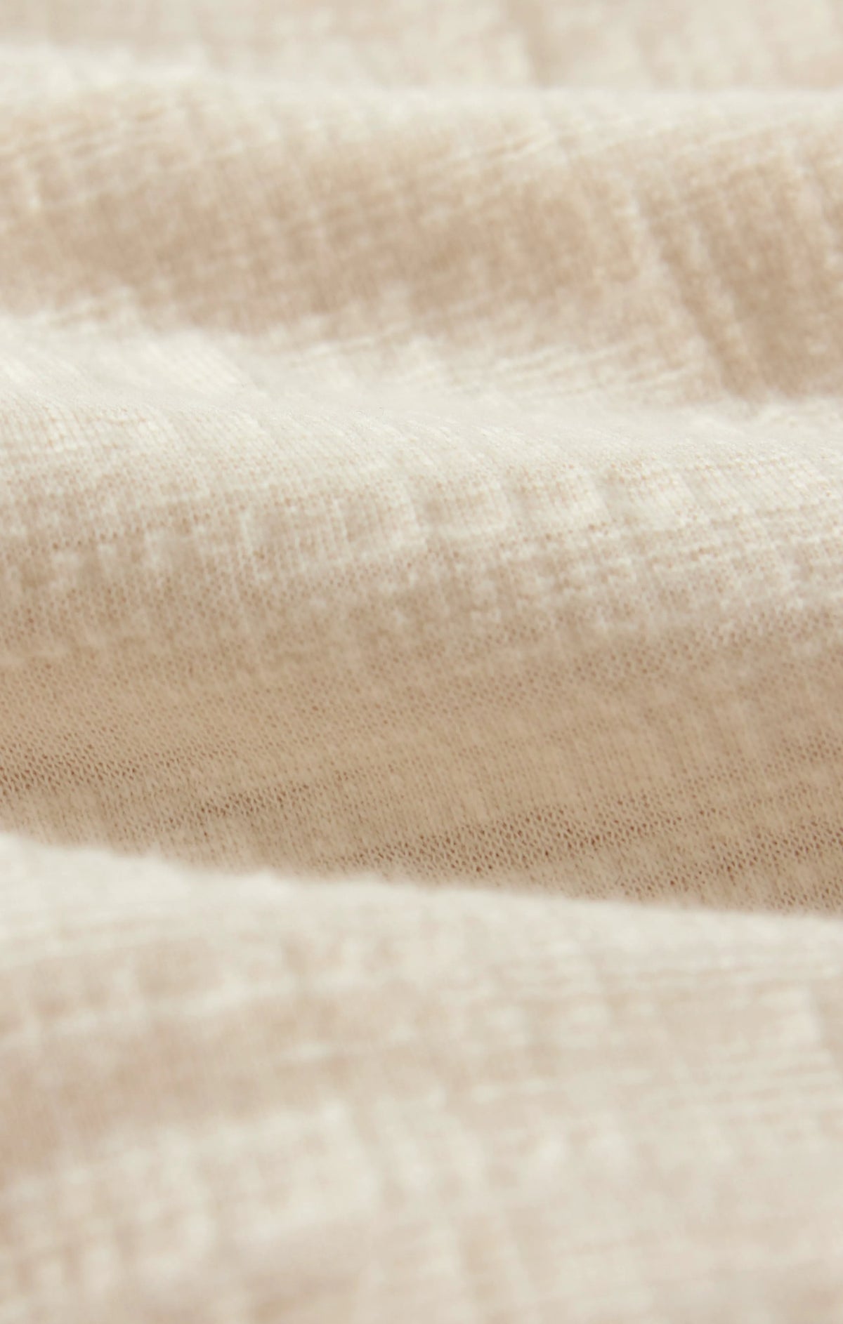 Whisper White